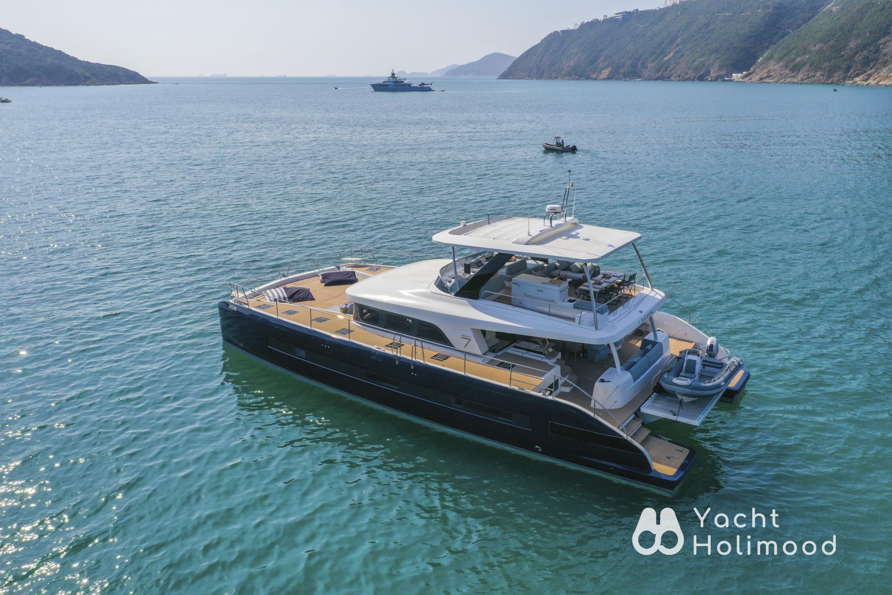 SI02 Brand New, Ultra-Spacious Lagoon 67 Custom Yacht Experience 3