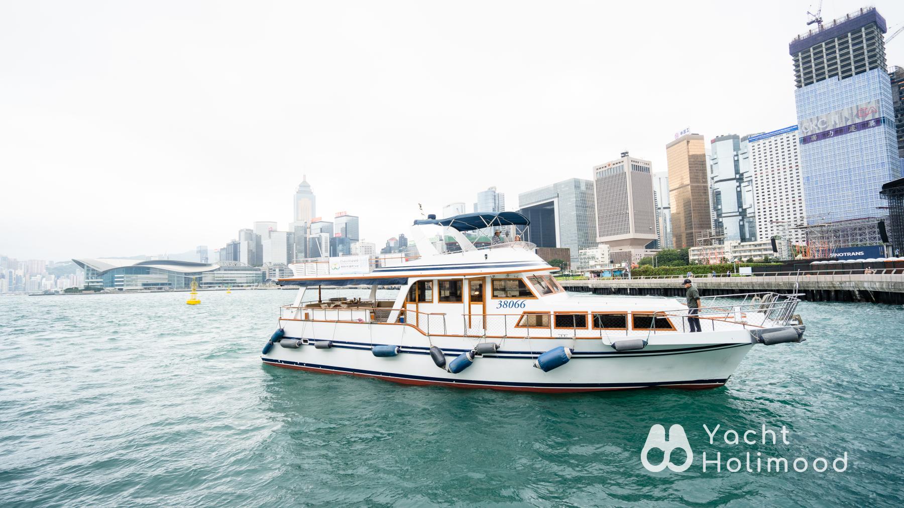 CK01 Quality Classic Junk boat| Victoria Harbour pick up & drop off| Experienced Captains 1