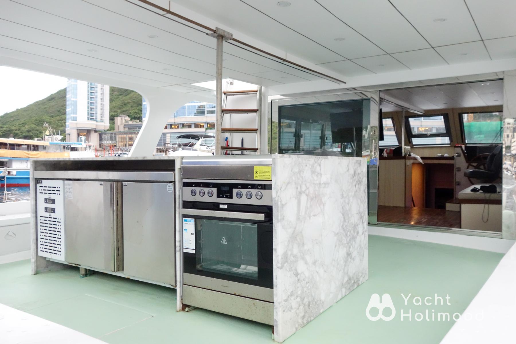 OK01 Open-Kitchen Yacht 8 Hour Charter  7