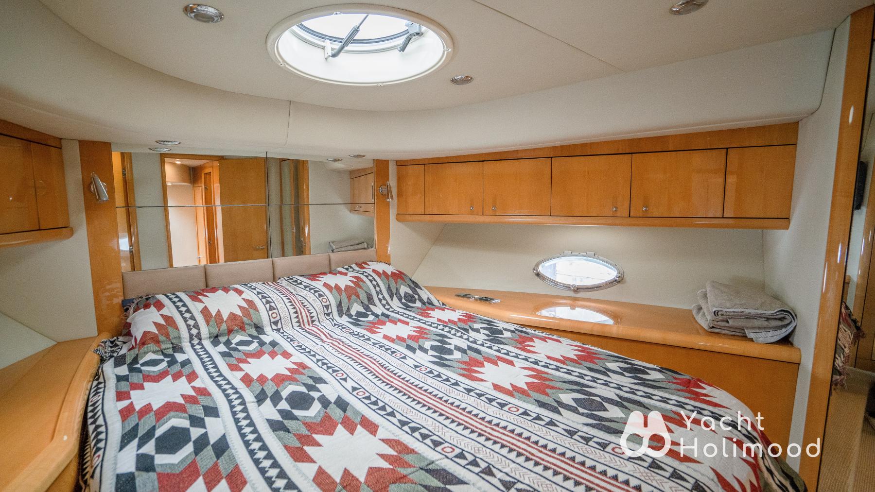 AT01 Luxury Yacht Built In UK, Best Choice for Yachting. ( With Wi-Fi , SUP, Floaties.) 18