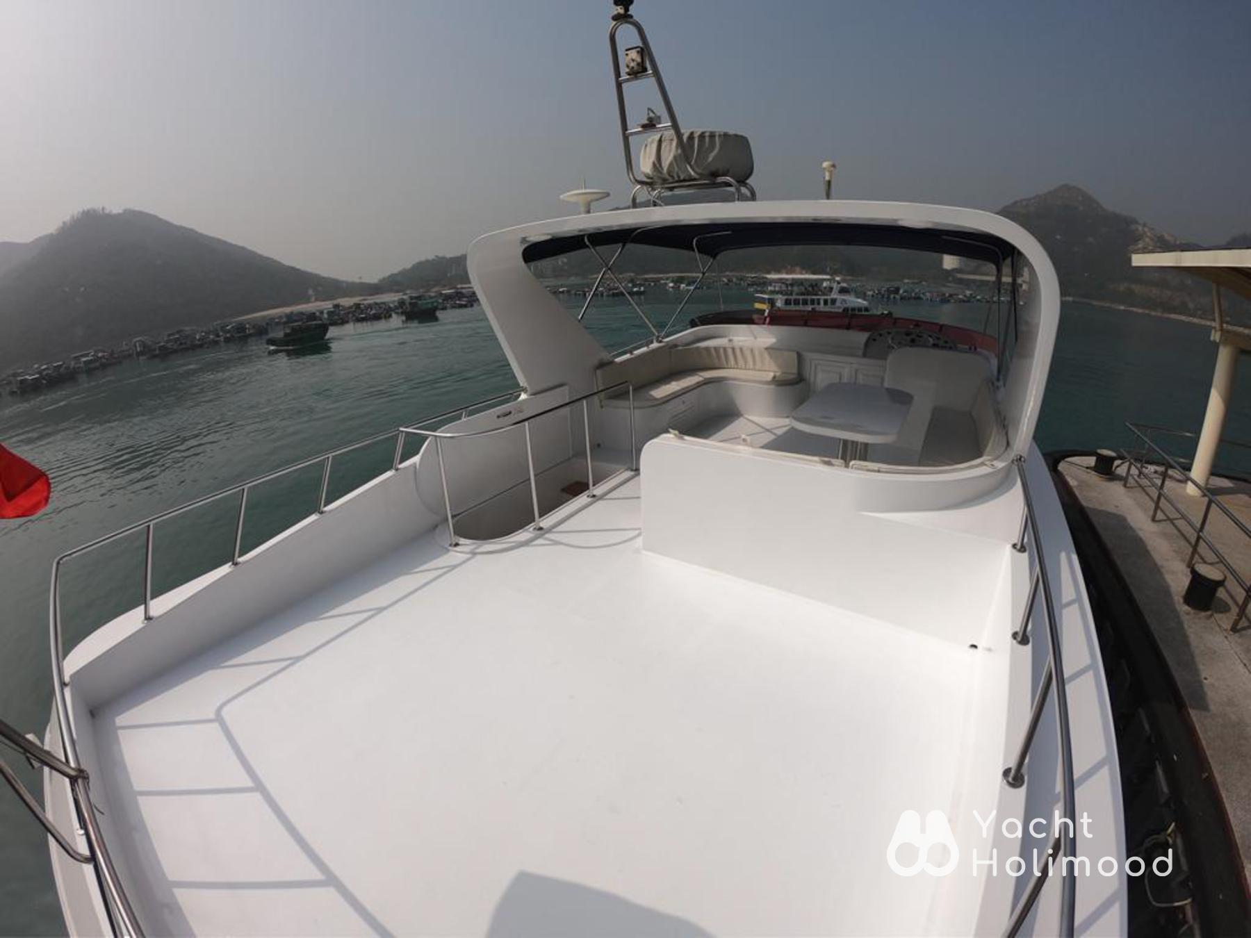 LE02 All-Inclusive Water Activity Yacht Party Package (Includes 6 water activities: Seabob Marine Propulsion, 5M Water Trampoline, and more) 39