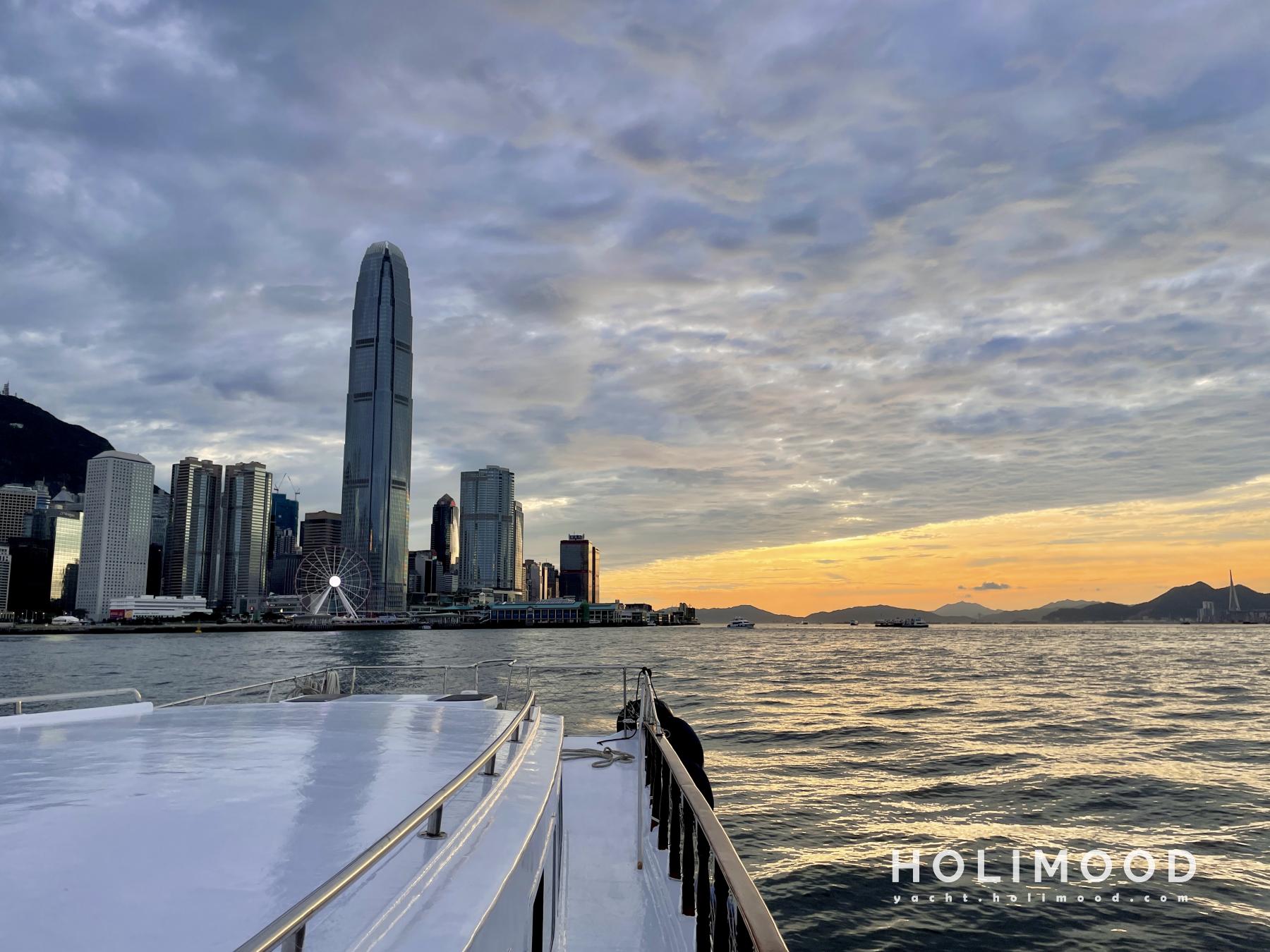 LT01 Pick up & drop off at Victoria Harbour , Spacious, from $428/ppl Boat Party All Inclusive Package (recommended for weekdays) 15