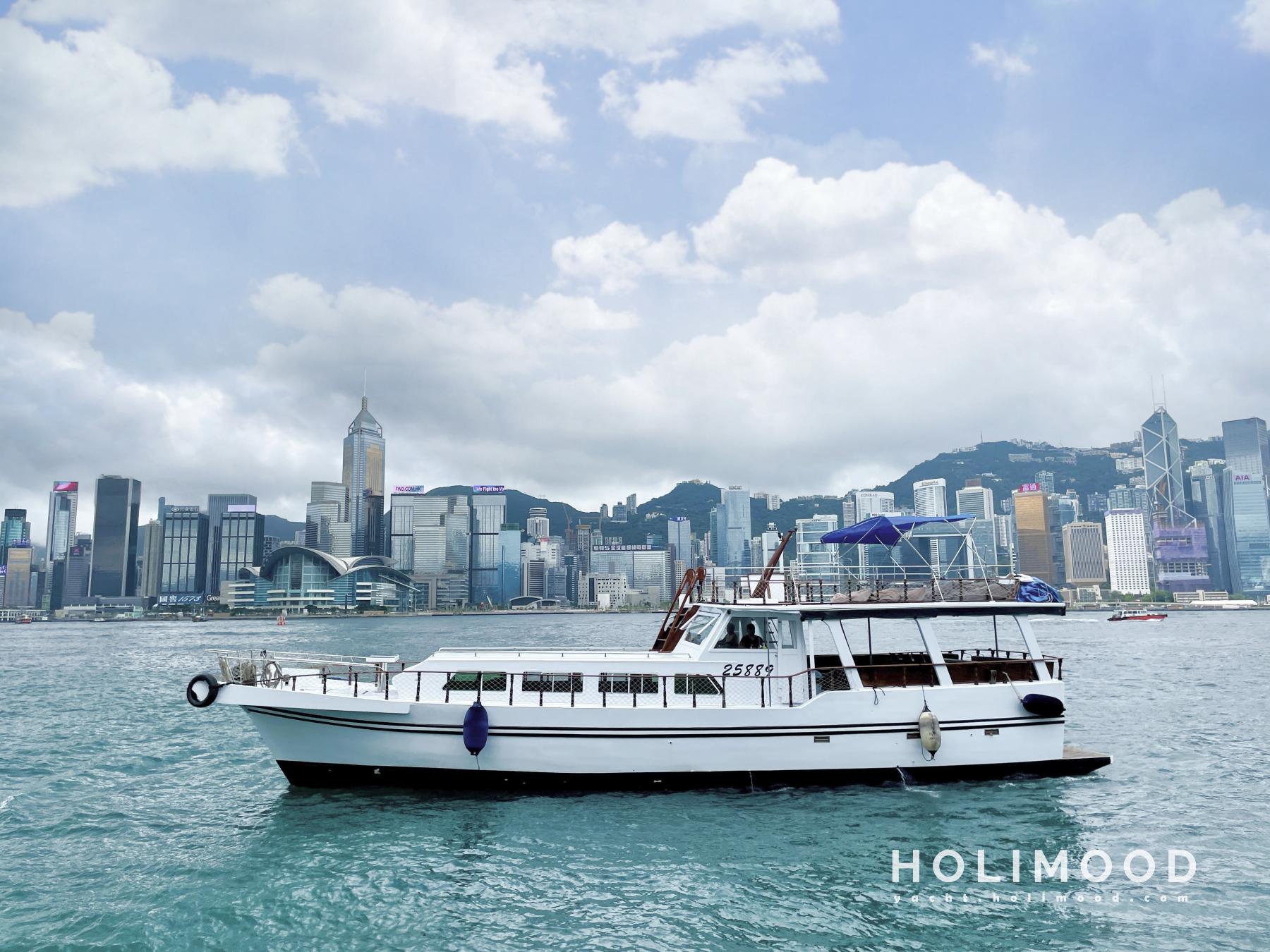 LT01 Pick up & drop off at Victoria Harbour , Spacious, from $428/ppl Boat Party All Inclusive Package (recommended for weekdays) 2