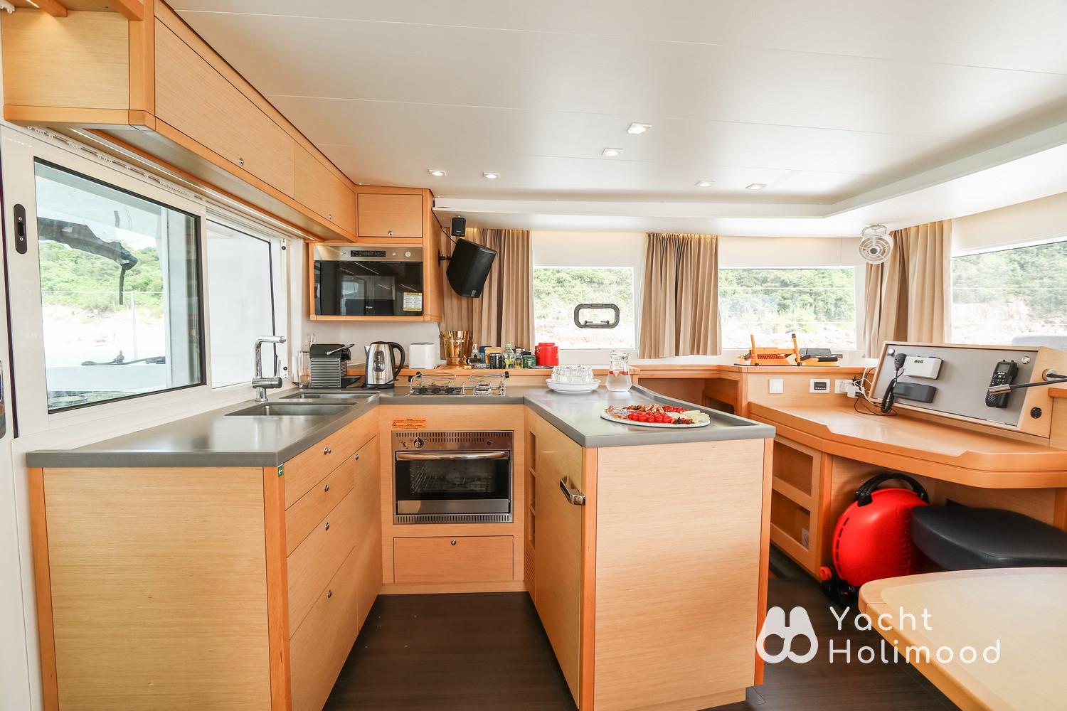 SL03 48-Hour Lagoon 450F 8-hour Luxury Sailing Day Trip (Pick Up at Sai Kung) 15
