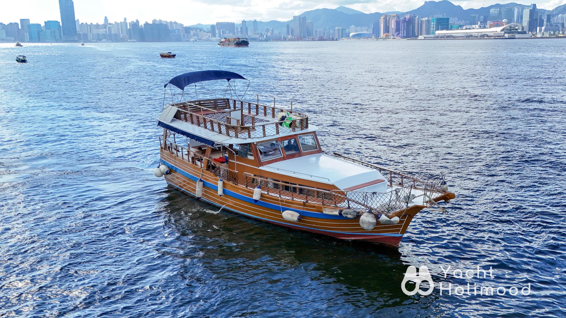 CP05 15 Pax Boat Party Package (Welcome DJ Party, Pick up in Victoria harbour))  1