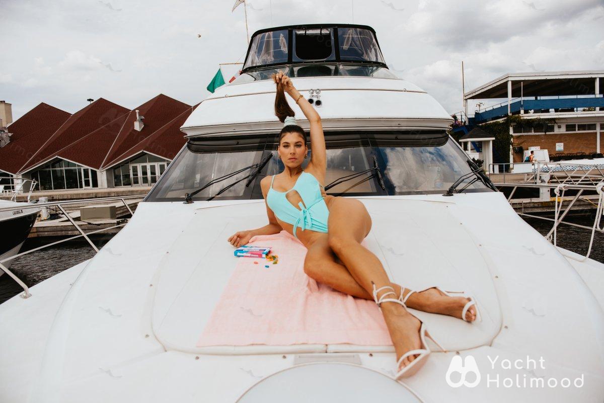 TR03 4 Hour Yacht Charter 6