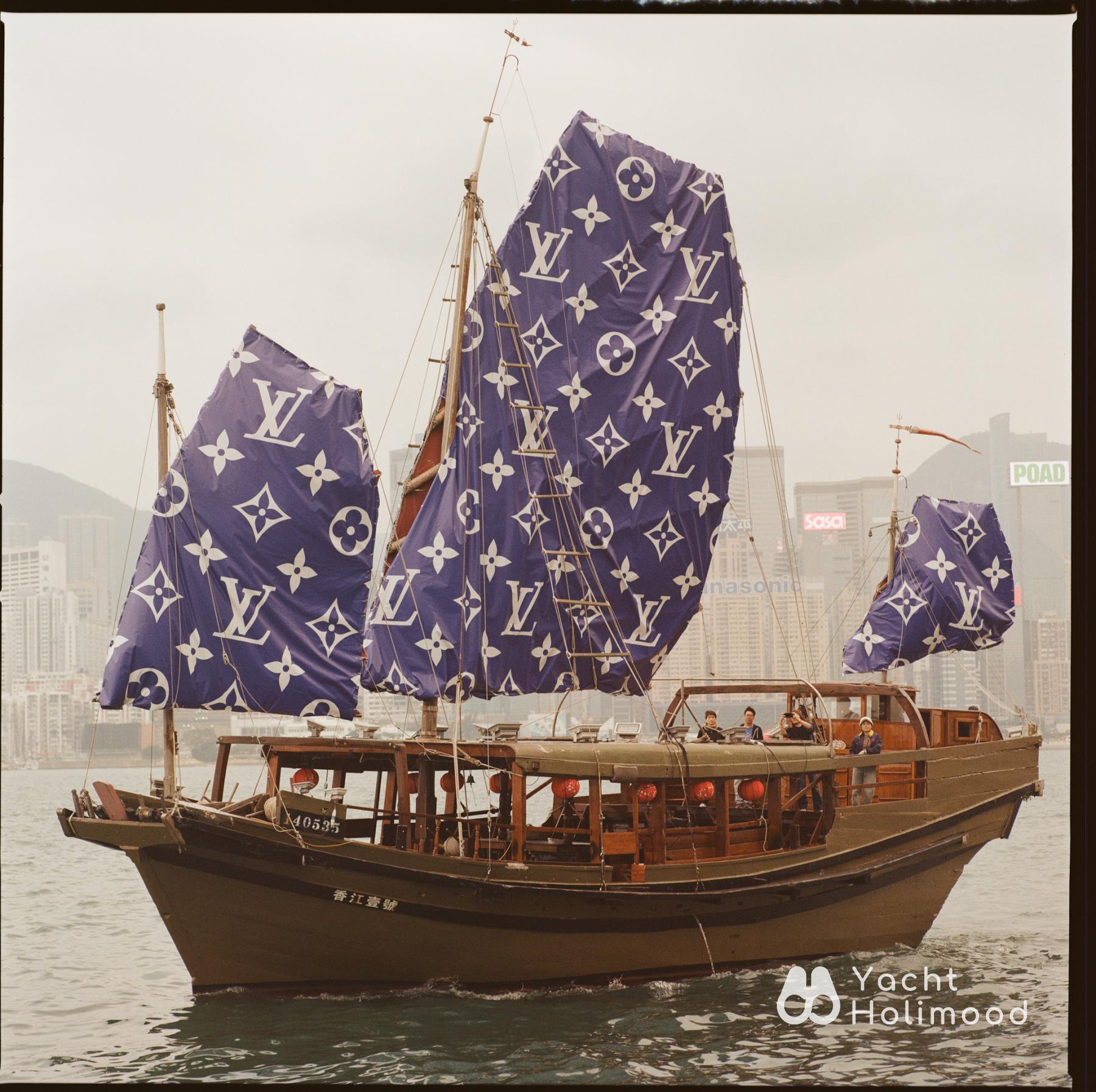 OK02 One Hong Kong - Classic Chinese-style Sailboat Rental and Advertising Services 11