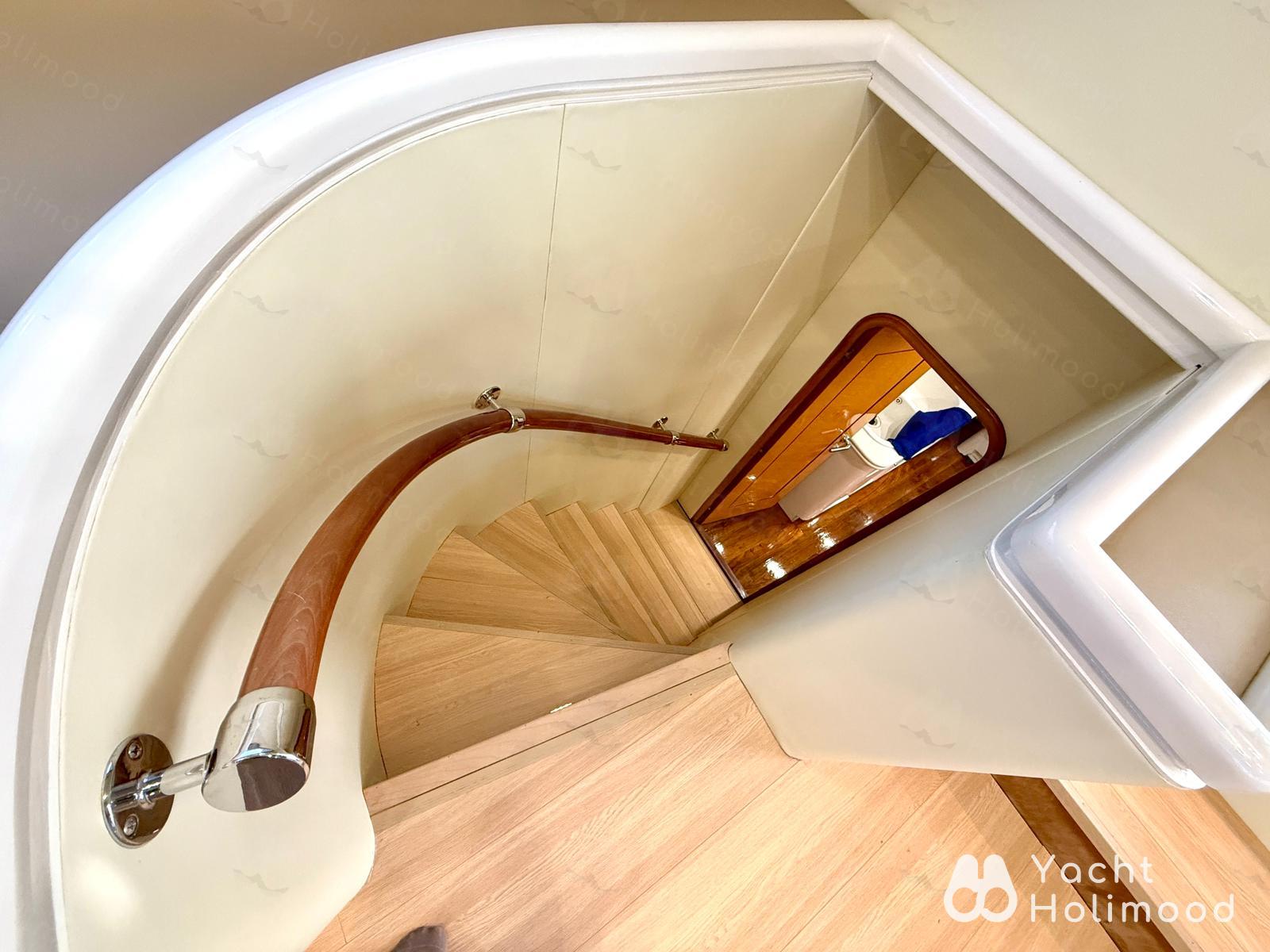 SL10 【New Arrival!】4Hour Cruiser Victoria Harbour/Three Major Bridges/Disneyland Night Tour 18