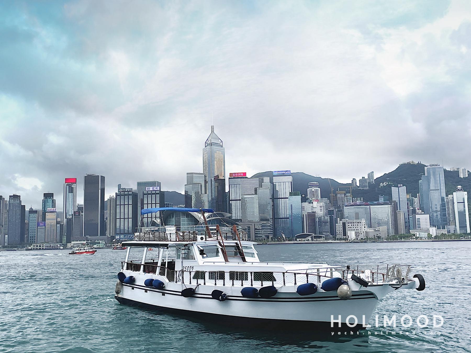 LT01 Pick up & drop off at Victoria Harbour , Spacious, from $428/ppl Boat Party All Inclusive Package (recommended for weekdays) 1