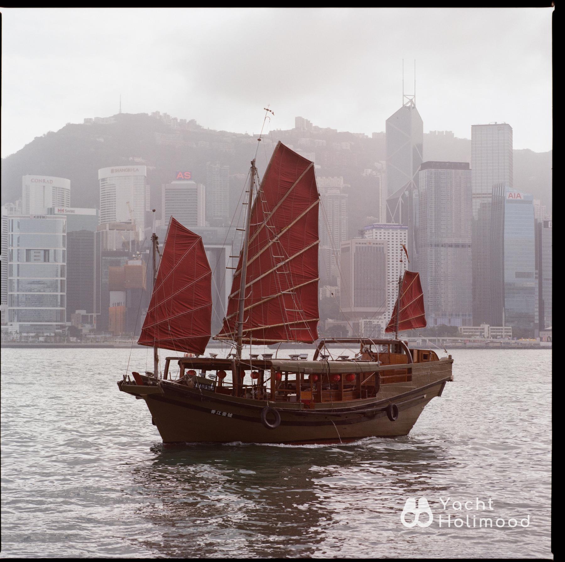 OK02 One Hong Kong - Classic Chinese-style Sailboat Rental and Advertising Services 7