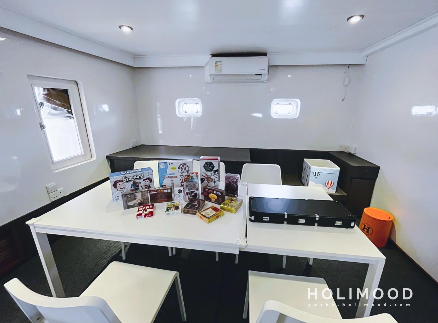 JW01 Sai Kung House Boat 4 Hour Party Room & Squid Fishing Set Copied at 2024-05-02T18:42:20 5