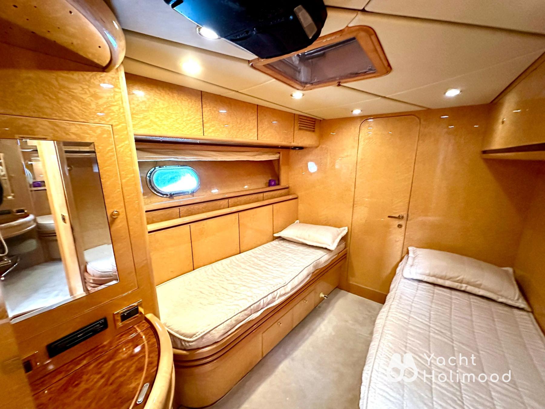 AZ02 City Night charter Luxury Yacht 10