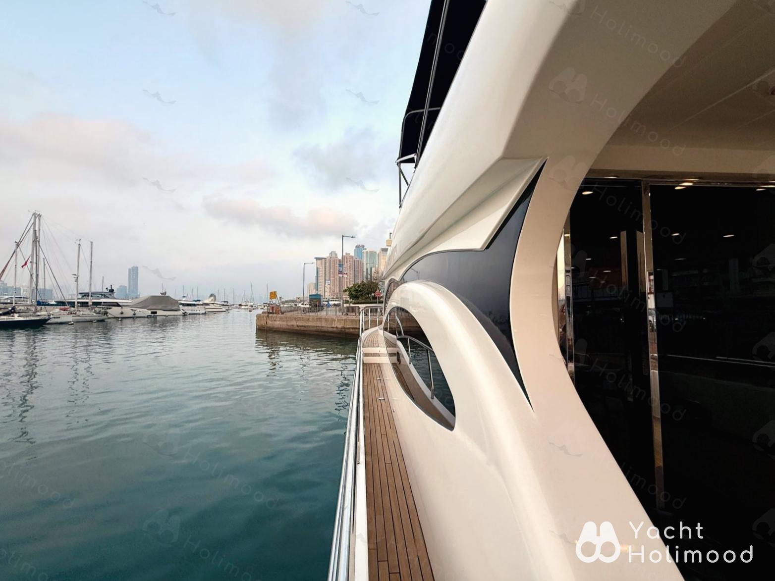 SL10 【New Arrival!】4Hour Cruiser Victoria Harbour/Three Major Bridges/Disneyland Night Tour 8