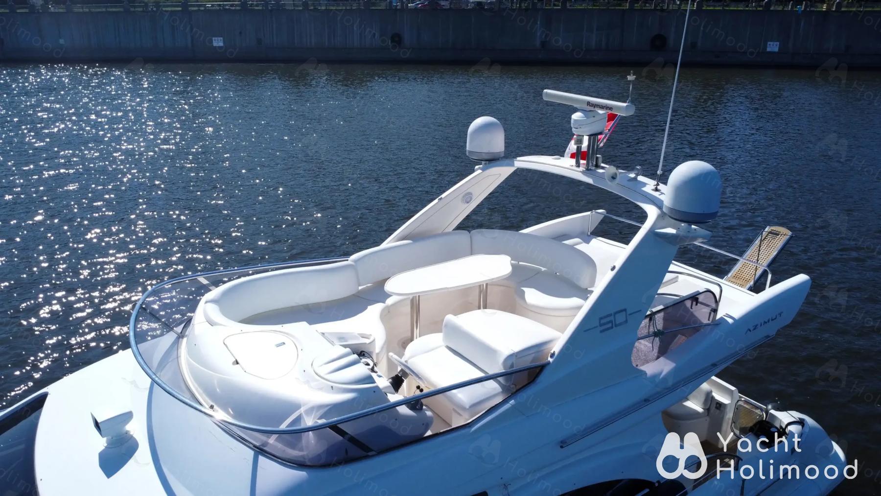 MT04 3 Hour Yacht Charter 4