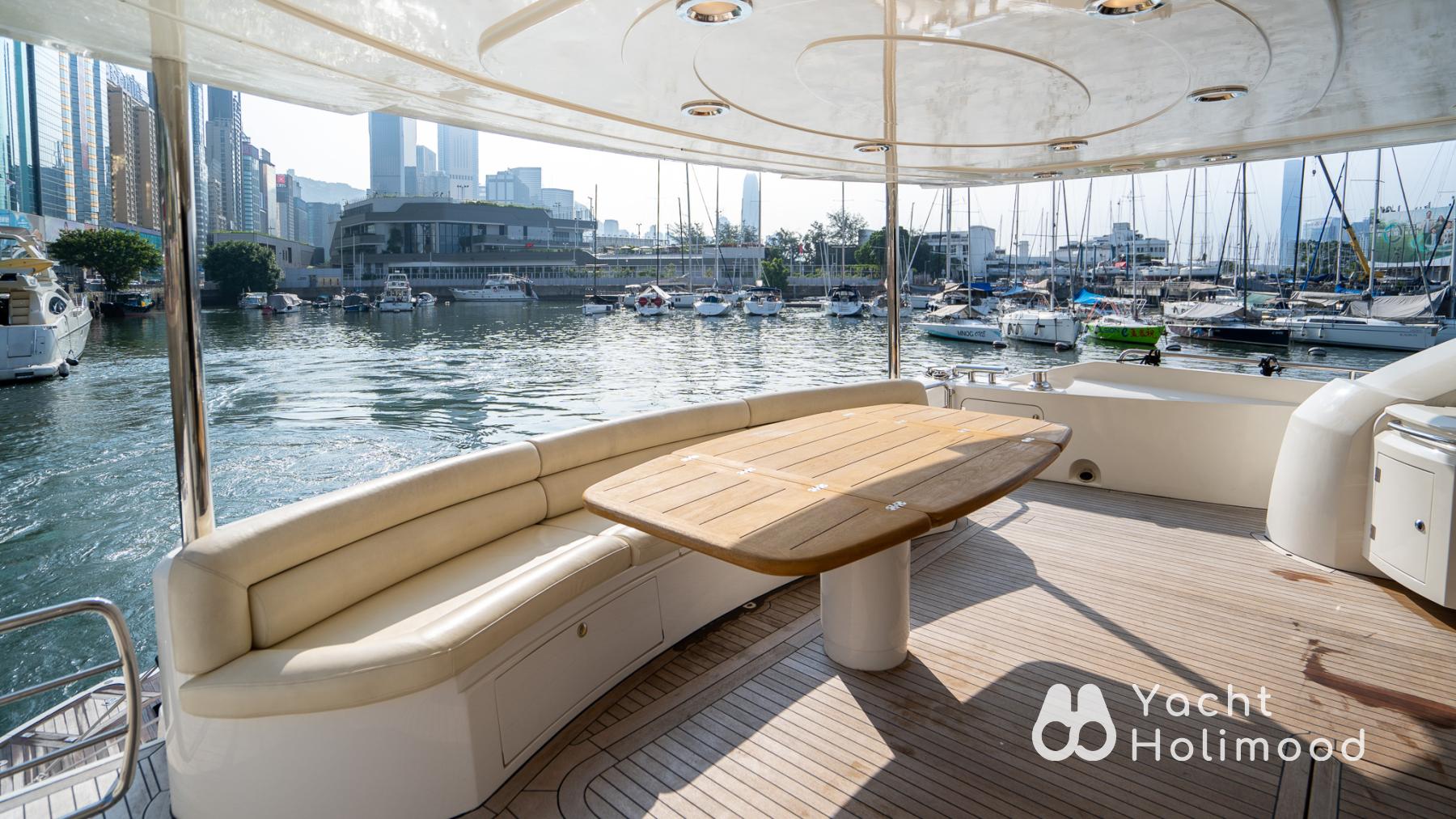 SL06 Luxury British Yacht Tailor Made Charter (6 hr up)  12