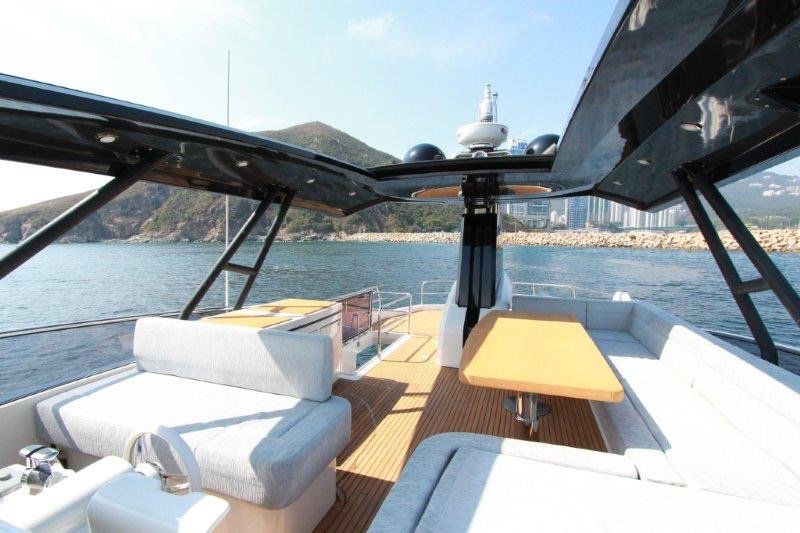 AY01 MCY 76 Luxury Yacht  5