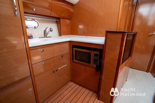 Yacht Charter Service thumbnail 6