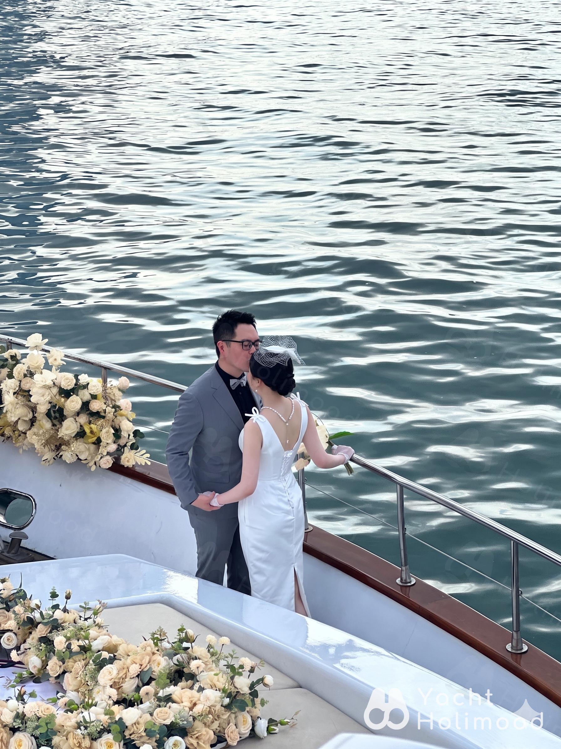 HC02 [Signature] 浪漫海上婚禮｜極致唯美婚禮佈置｜法式輕食｜香檳祝酒 11
