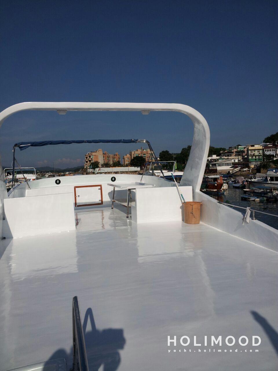 FO01 大型釣墨魚遊艇包船 免費釣具 設有冷氣,卡拉OK, 保溫箱 2